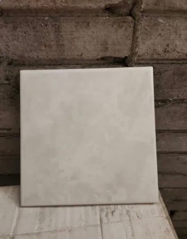 lot carrelage 21m carré — photo 7