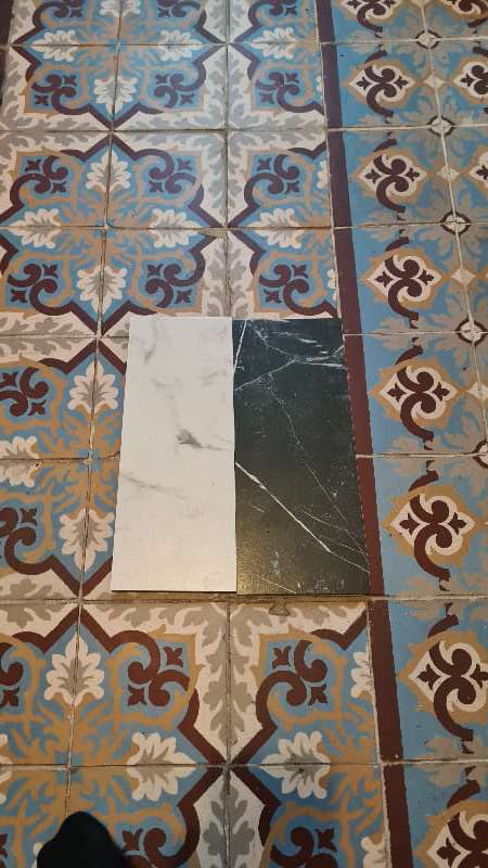 lot de carrelage 30x30 — photo 1