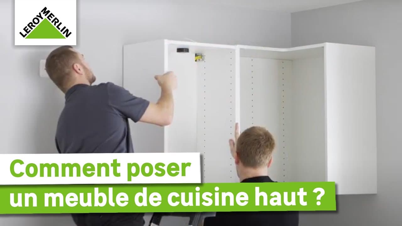 Miniature — Comment poser un meuble de cuisine haut en moins de 10 étapes ? Tuto débutant