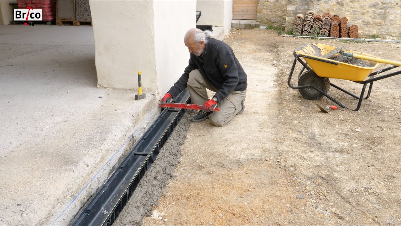 Miniature — Installer un caniveau - Tuto bricolage avec Robert
